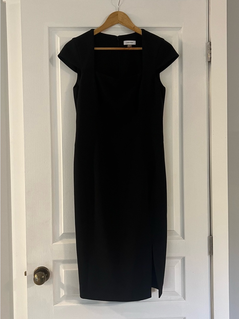 Calvin Klein Black Cap-Sleeve Midi Sheath Corporate Work Dress size US 6